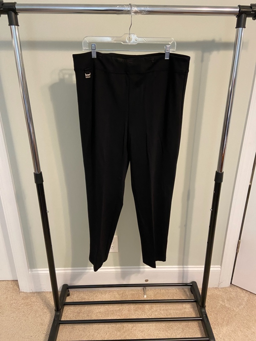 Zac & Rachel Black Ponte Pull-On Straight Leg Pants.